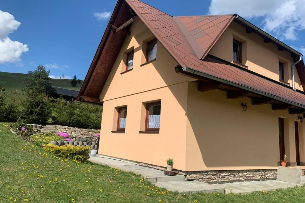 Domcek U Fera Villa ซาซริวา ภายนอก รูปภาพ
